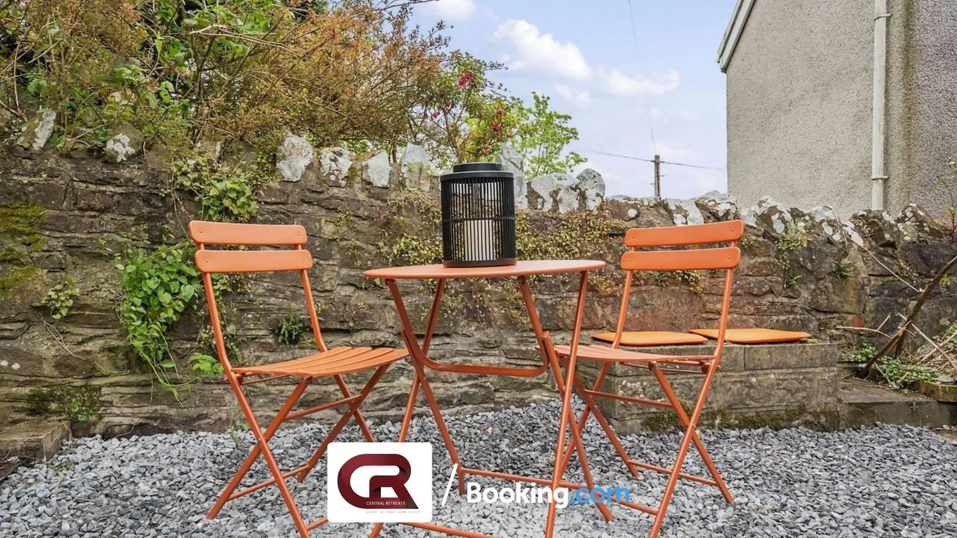 Perfect Stay For Contractors & Holidaymakers Swansea August Availability Holiday home
